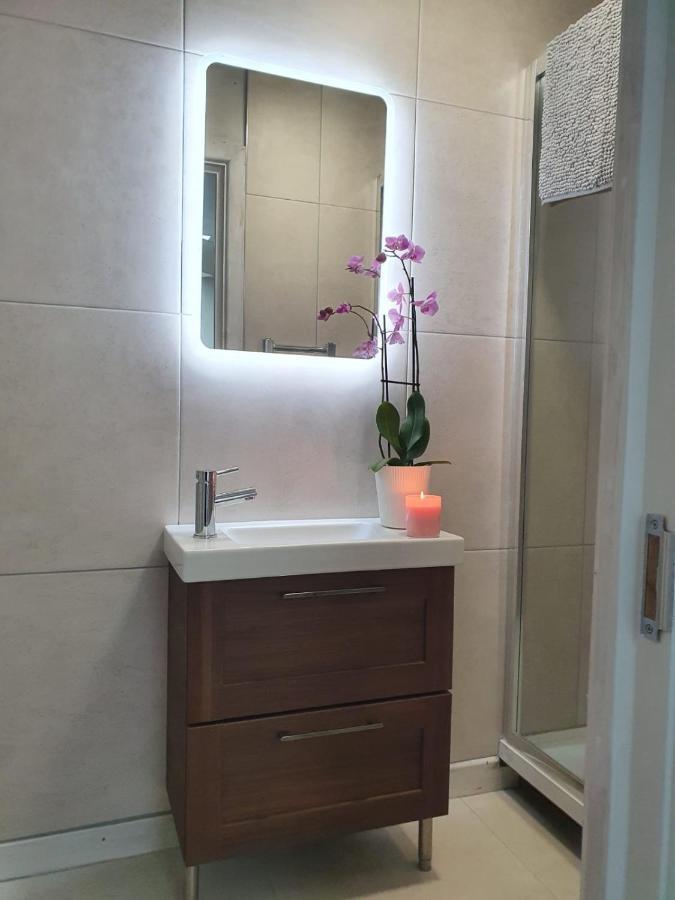The Plaza Suites High St Bangor Экстерьер фото